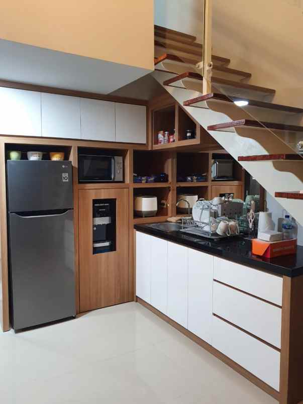 dijual apartemen universitas ciputra