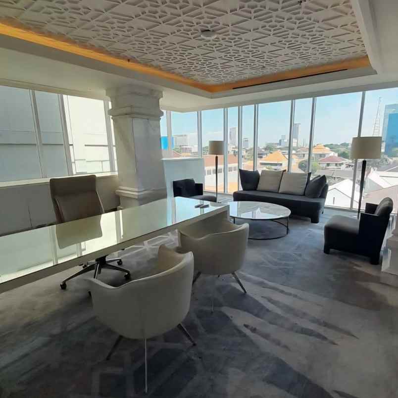 dijual gedung kantor surabaya pusat