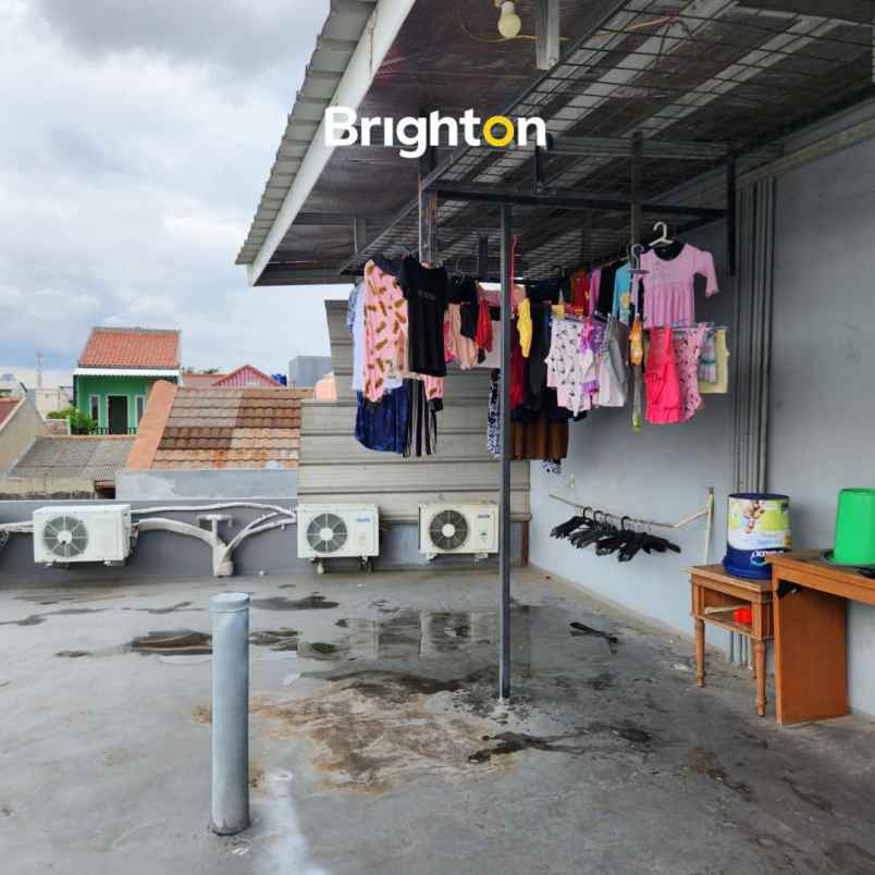 dijual kost 20 kamar ac bonus 2 kios di kedoya jakbar