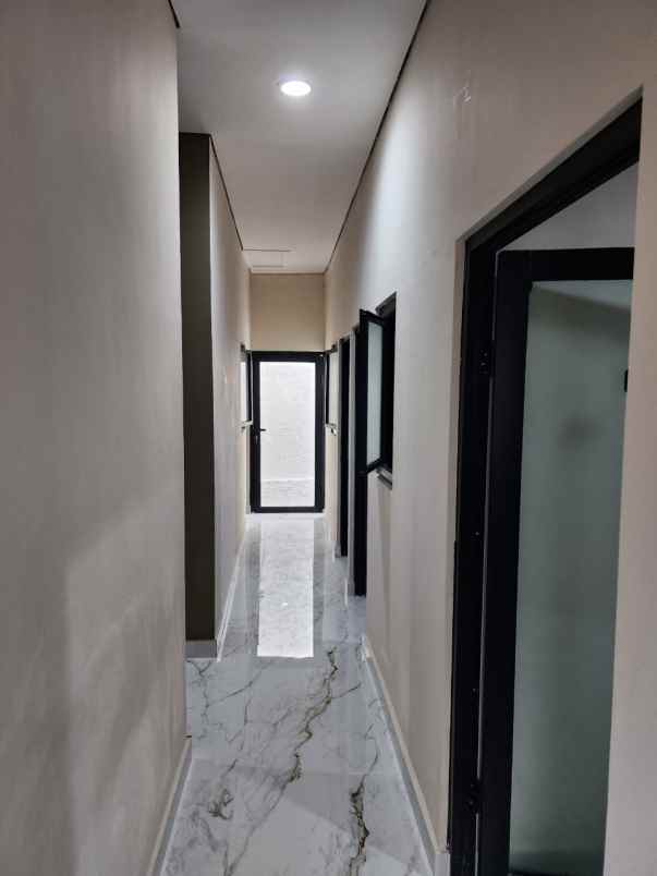 dijual kost bulusan sardonoharjo