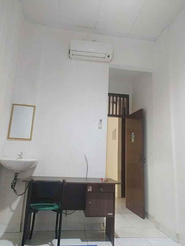 dijual kost jl dr susilo grogol