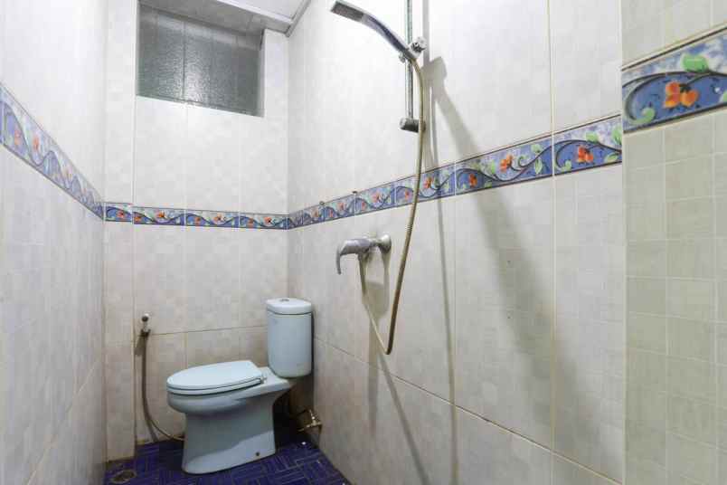 dijual kost jl waterpark boulevard