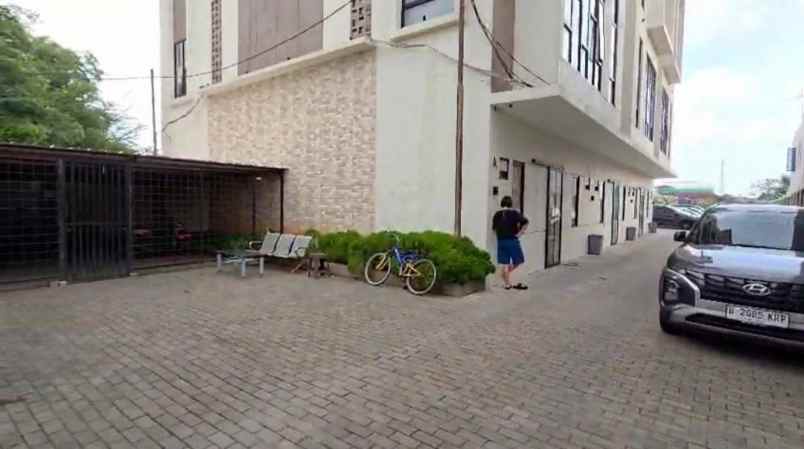 dijual kost karawang 18500