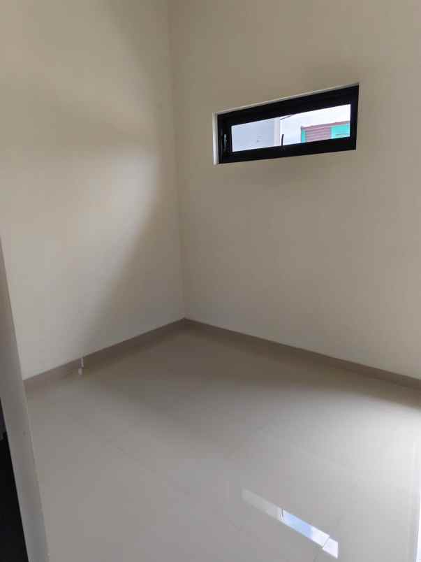 dijual kost pelabuhan ketapang sukun