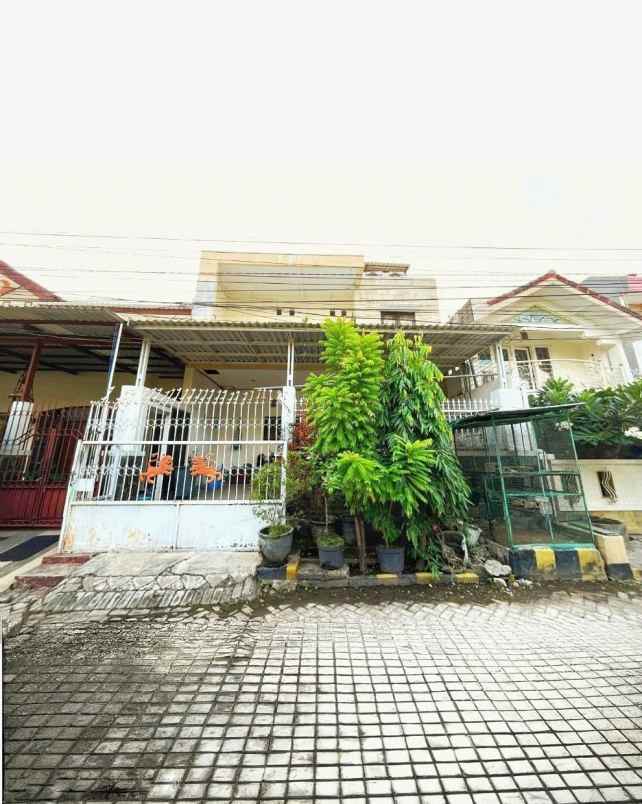 dijual kost sutorejo