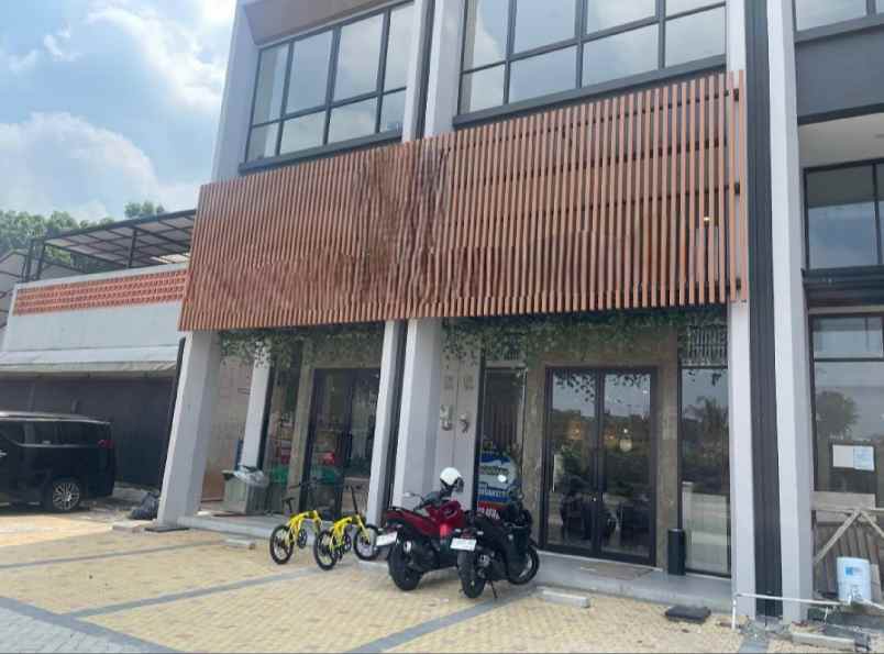 dijual ruko gudang kantor jalan raya quantum