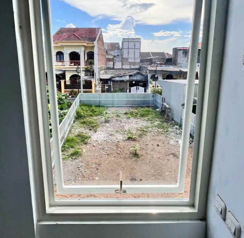 dijual ruko gudang kantor ji raya merr medokan