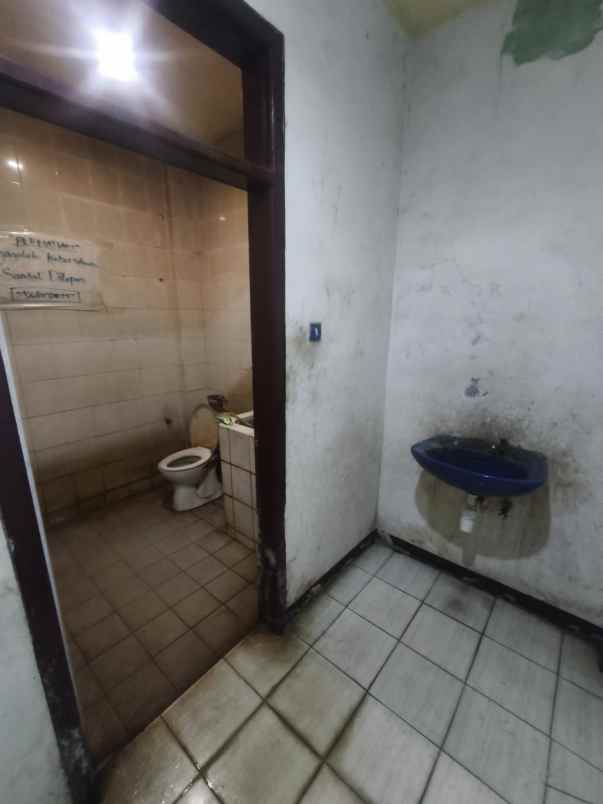 dijual ruko gudang kantor jl demak