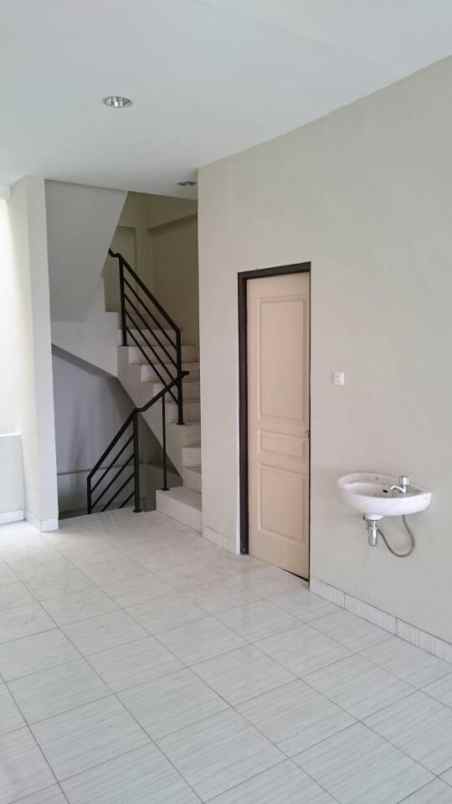 dijual ruko gudang kantor kebayoran lama selatan