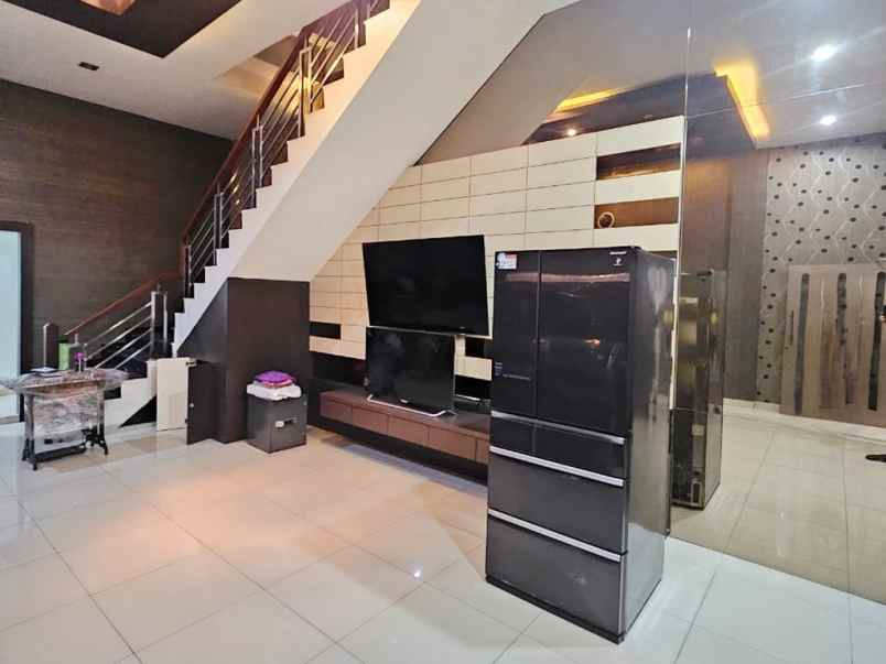 dijual ruko gudang kantor komplek cemara asri jalan