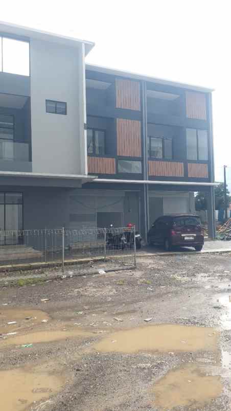 dijual ruko gudang kantor mainroad cibaduyut no 88
