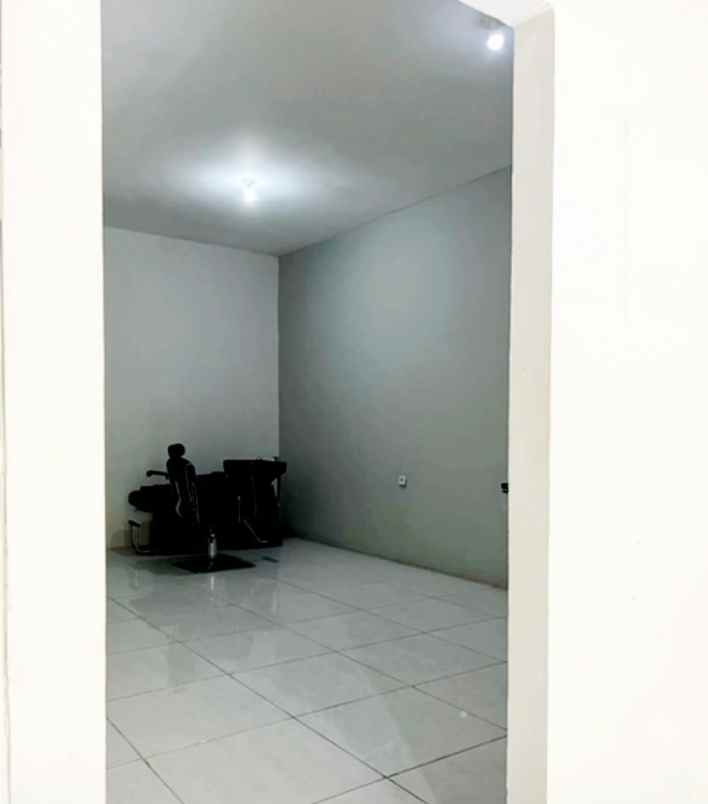 dijual ruko second siap huni dijalan raya kenjeran