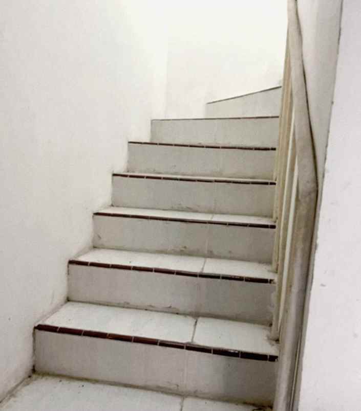 dijual ruko second siap huni dijalan raya kenjeran