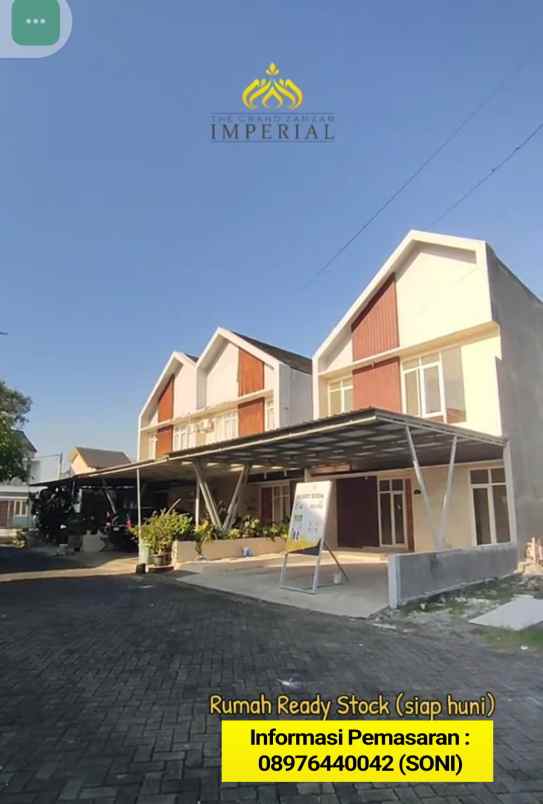 dijual rumah 2 lantai di pusat kota lumajang