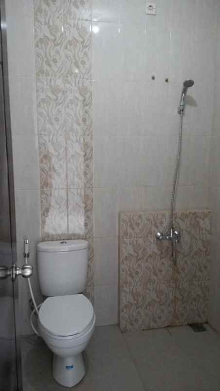 dijual rumah 2 lantai di the address cibubur