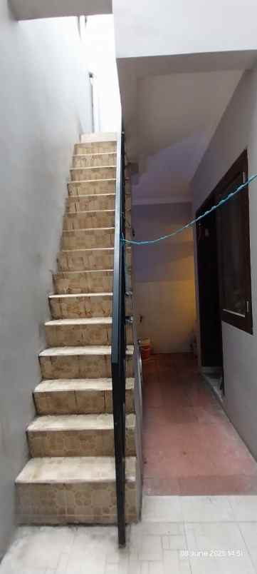 dijual rumah 2lt strategis di bintaro permai