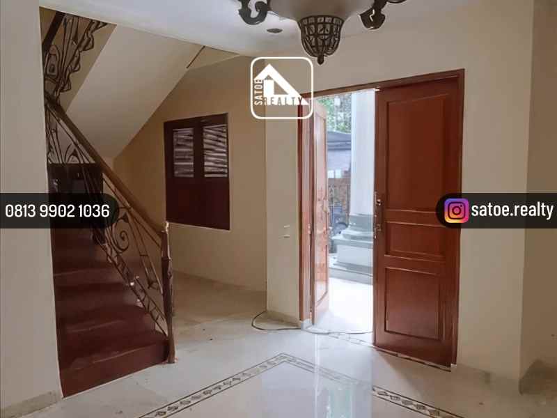 dijual rumah area kramat pela kebayoran