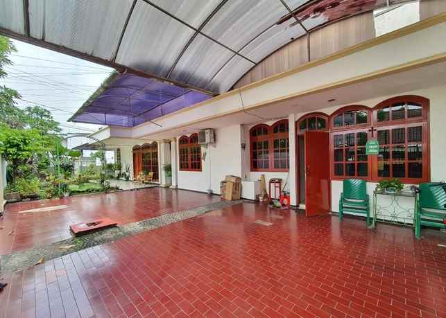 dijual rumah babatan pantai