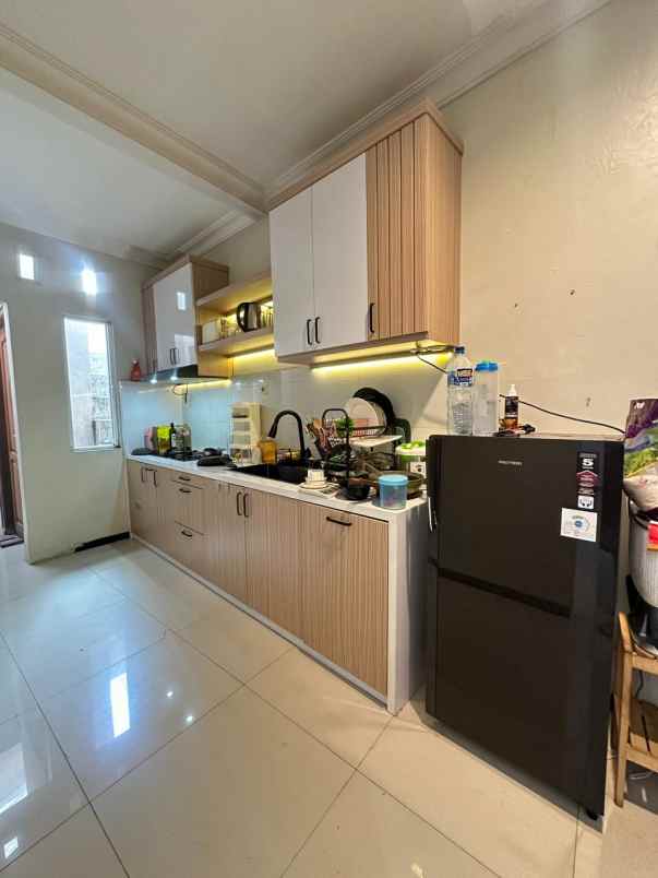 dijual rumah banyumani