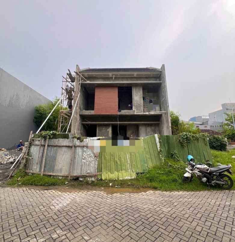 dijual rumah baru modern pakuwon city cluster florence