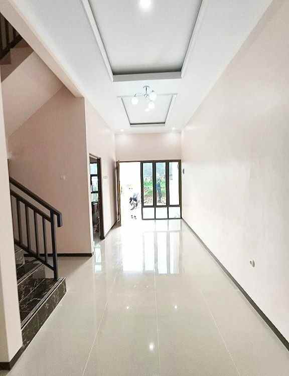 dijual rumah baru siap huni di cijantung