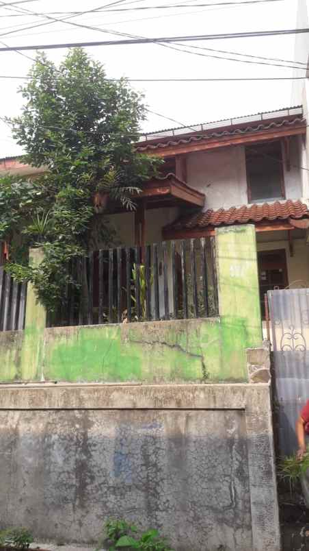 dijual rumah beji