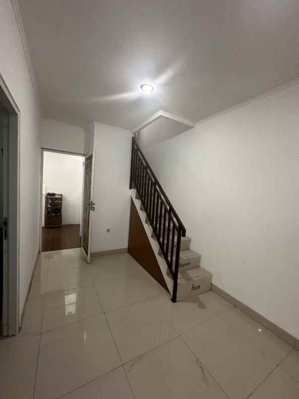 dijual rumah benda baru pamulang