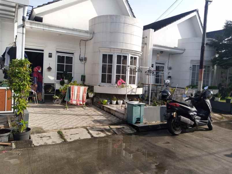 dijual rumah bentang artha ciwastra