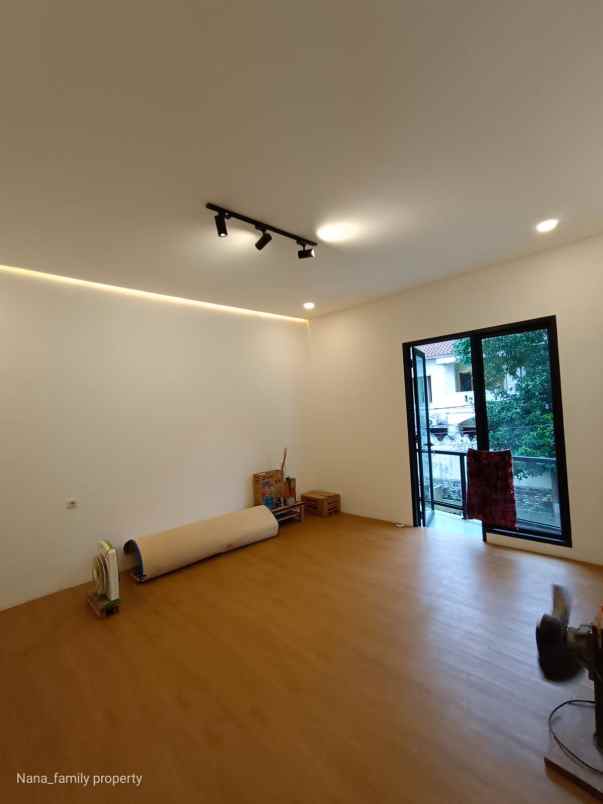 dijual rumah bintaro permai