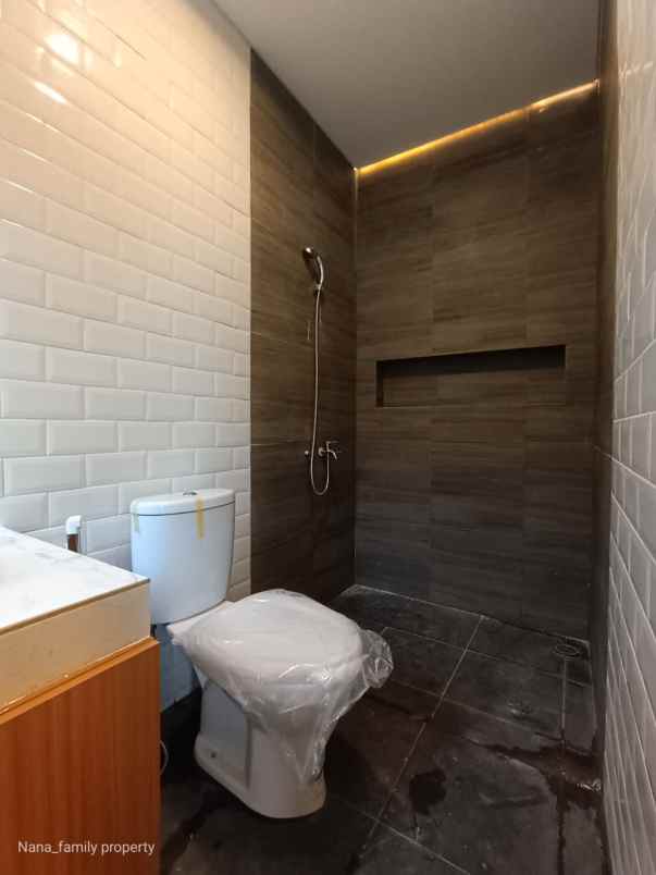 dijual rumah bintaro permai