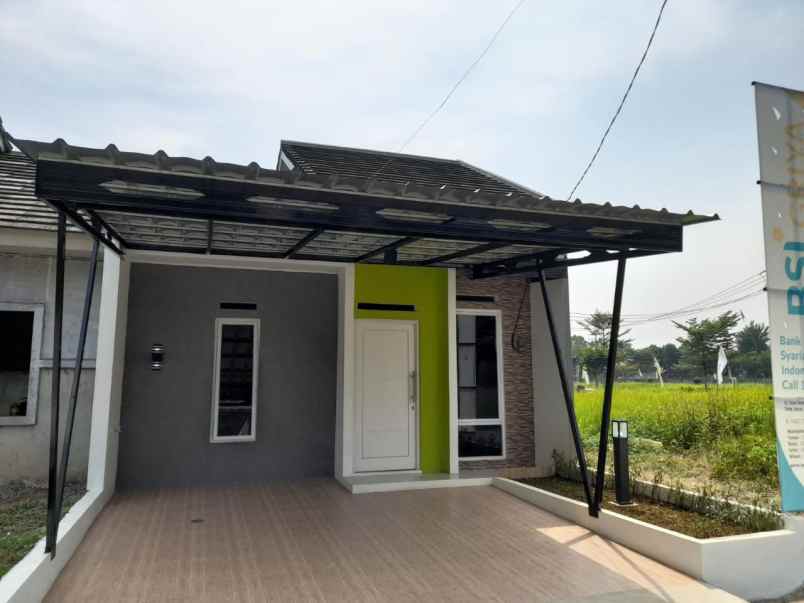 dijual rumah burangkeng