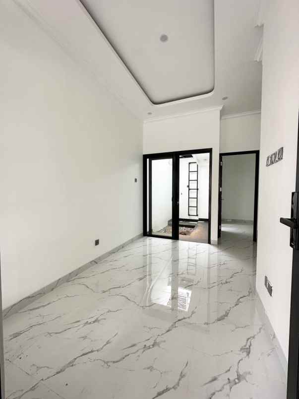 dijual rumah ceger cipayung jaktim