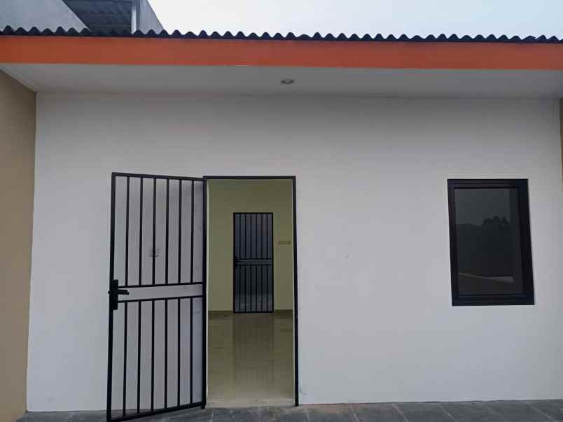 dijual rumah cengkareng indah