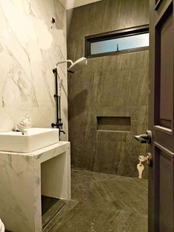 dijual rumah ciganjur