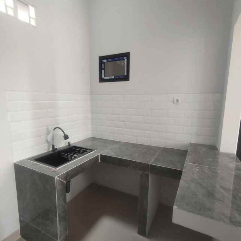 dijual rumah cimuning kec mustika jaya