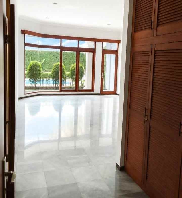 dijual rumah cipete utara