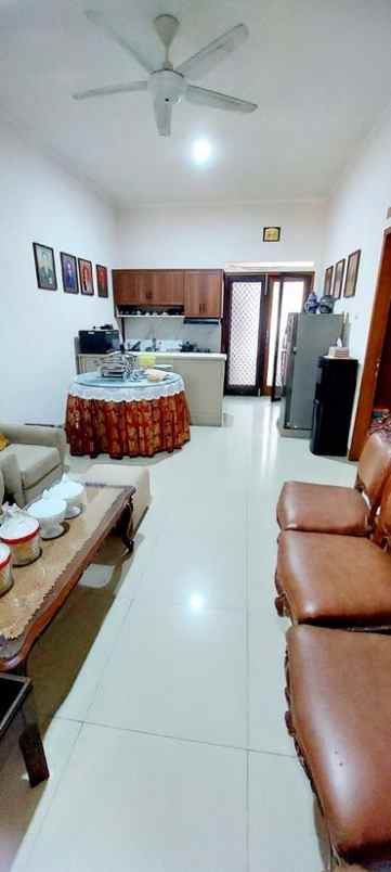 dijual rumah cisaranten kulon