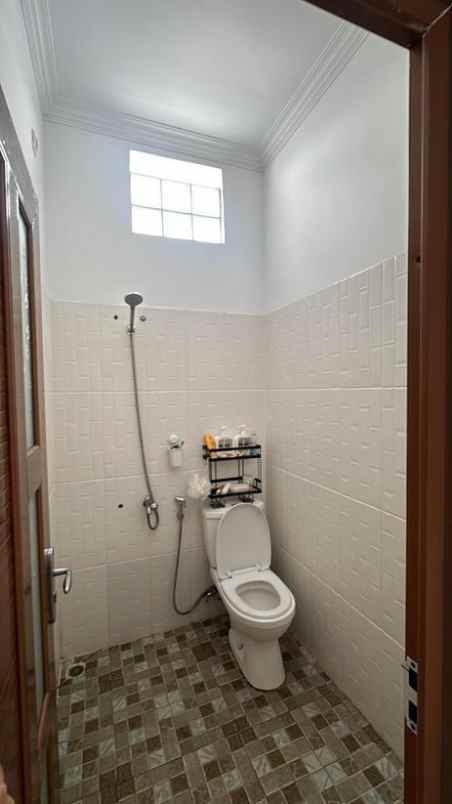 dijual rumah cisaranten kulon