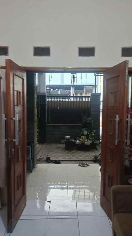 dijual rumah cisaranten wetan arcamanik