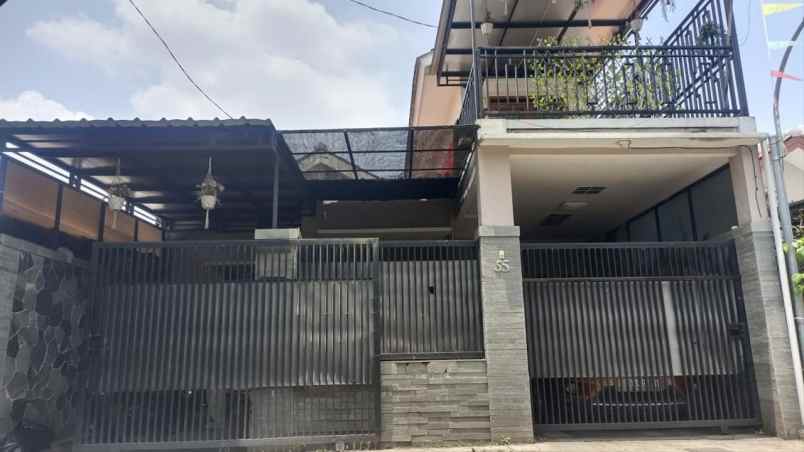 dijual rumah cisaranten wetan arcamanik
