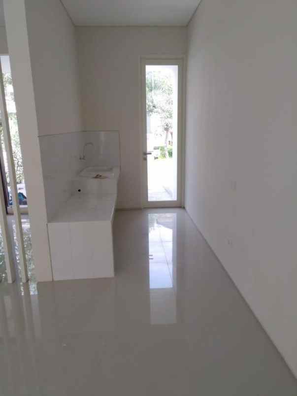 dijual rumah citraland pelican hill