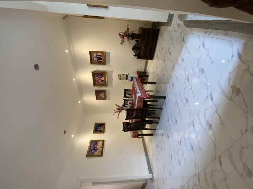 dijual rumah cluster alexandrite gading
