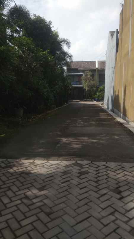 dijual rumah cluster grande setraduta