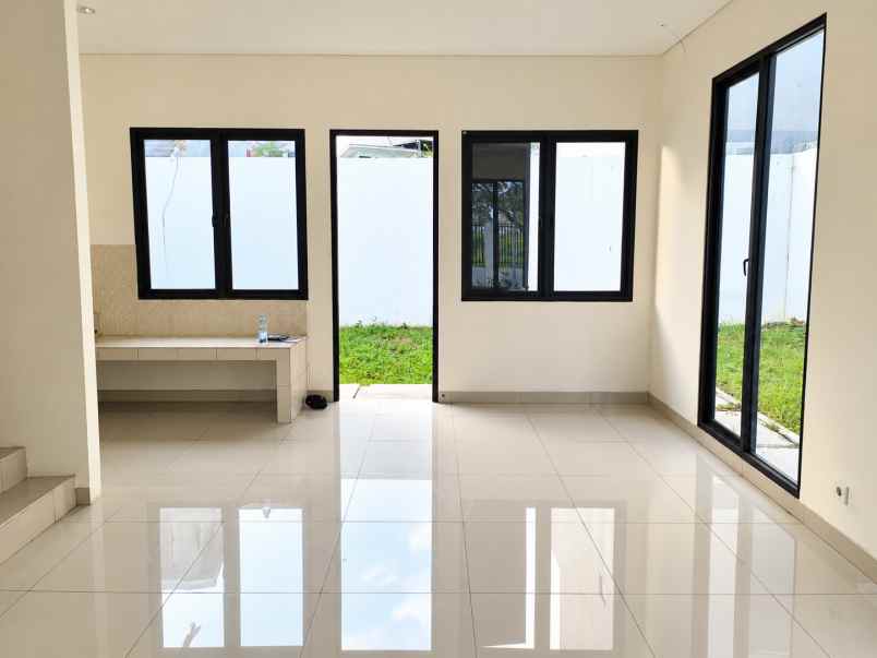 dijual rumah cluster shinano jgc