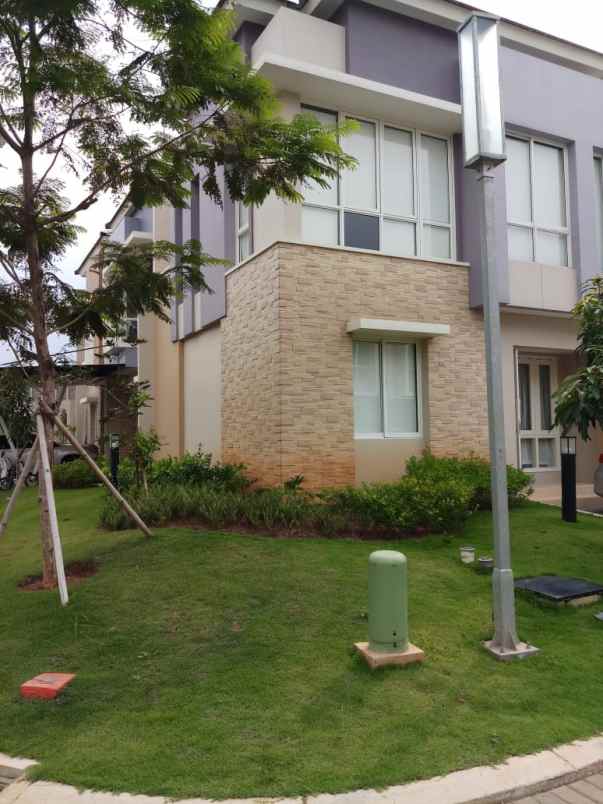 dijual rumah cluster tesla gading serpong