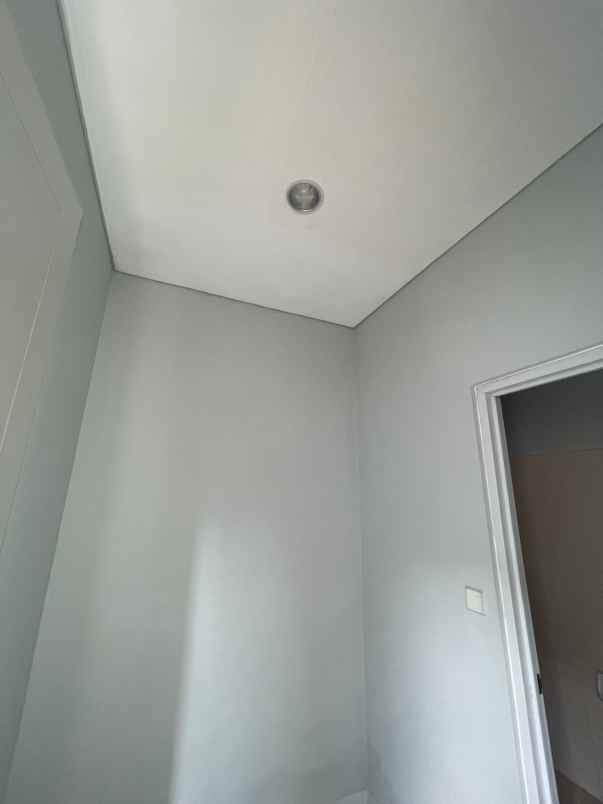 dijual rumah cluster yarra jgc jakarta