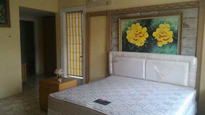dijual rumah dago