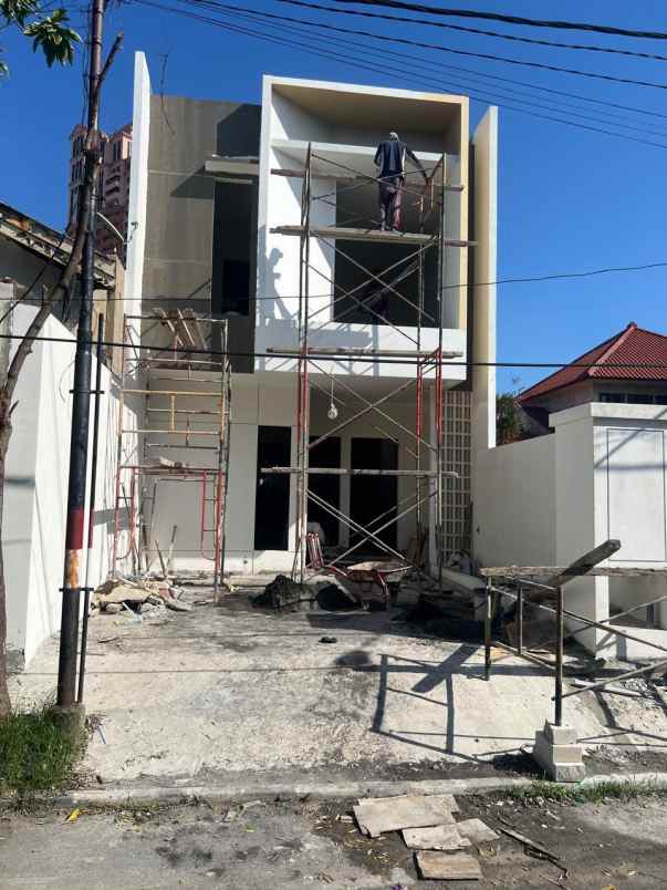 dijual rumah darmo permai