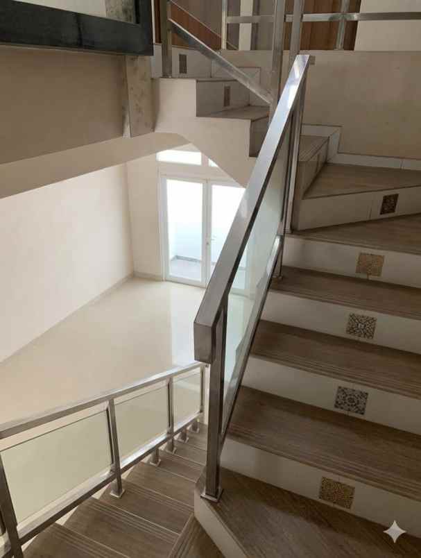 dijual rumah dasana indah blok uc