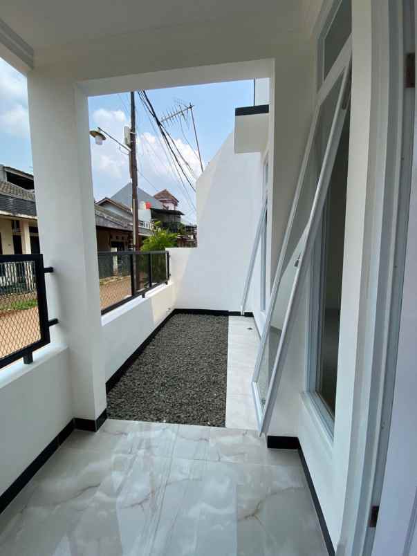 dijual rumah dekat grand galaxy bekasi